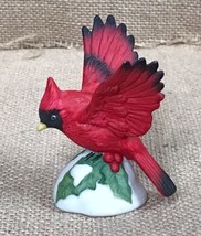 Vintage Homco Cardinal Red Winter Bird Porcelain Figurine On Snow Holly Base - £4.64 GBP