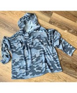 Gaze Camo Hooded Long Sleeved Pullover Women&#39;s Size L NWOT - $37.99 CAD
