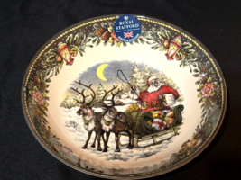 ROYAL STAFFORD England SANTA&#39;S SLEIGH 7.5&quot; Replacement Soup Bowl - NEAR ... - £11.95 GBP