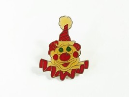 VTG Clown Head Pin from 70s Ball Hat Creepy Circus Clown Enamel Lapel Hat Tac - £3.52 GBP