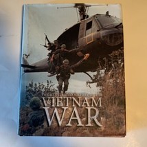 Vietnam War Book The Illustrated History #49-0370 - £13.45 GBP