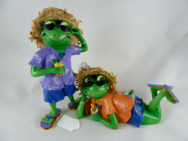 Frog figures figurines in Beach attire Whimsical 5.5&quot; tall Resin in stra... - $10.88