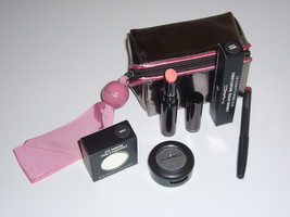 MAC Cosmetics 4 PCS Bag Lipstick Eye Shadow Set  - £29.87 GBP