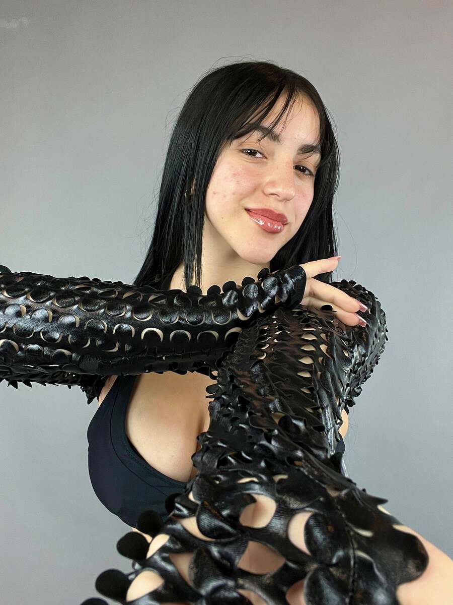 Full-size item image