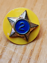 BSA Cub Scout 2 Year Service Star Pin With Yellow Disc Boy Scouts - £9.38 GBP
