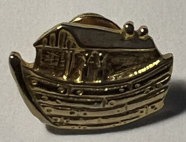 Jewelry Pin Avon Noah&#39;s Ark Gold Tone Deluxe Clutch Clasp 1 Inch Vintage - £4.73 GBP