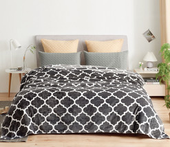 Gray Lattice Throw Flannel Fleece Blanket All Season Bed/Couch/Car - £20.38 GBP