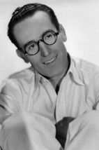 Harold Lloyd In Classic Horn Rimmed Spectacles And White Shirt 24X36 Poster - £23.18 GBP