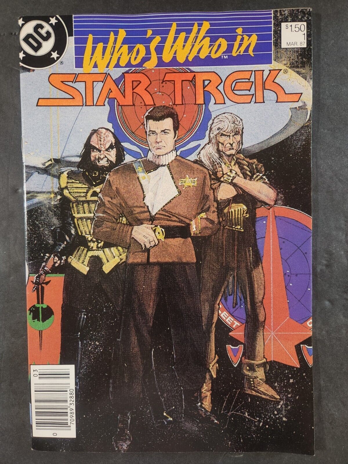 WHO&#39;S WHO IN STAR TREK #1 DC COMICS 1st PRINT 1987 NM 9.4 - $3.25