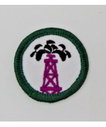 VINTAGE Girl Scout Junior Badge OIL UP Original Design Green Boarder - £2.72 GBP