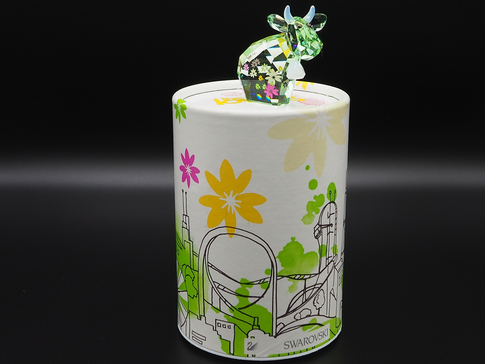 Swarovski Flower Mo, Dated Limited Edition - Retired  BNIB 1027911 - $150.00