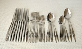 Oneidacraft Deluxe LASTING ROSE Stainless Flatware ~ 34 Pieces ~ Service... - $74.24