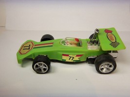 VINTAGE #77 ESSO PLASTIC RACE CAR 6&quot; LONG - £7.74 GBP