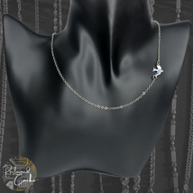 Womens Silver Tone Side Dove Pendant Bird Charm Alloy Dainty Chain Necklace - £11.95 GBP