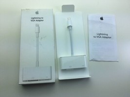 New Genuine OEM Apple A1439 Lightning to VGA Adapter MD825ZM/A - £30.54 GBP