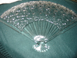  Daisy and Button Pattern Clear Glass Plate/Trinket Dish - $18.00