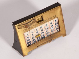 Vintage Small Perpetual Desk Calendar - Brass Metal &quot;Luray Caverns, VA.&quot; - £33.84 GBP