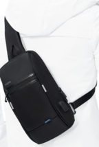 VGOAL Small Sling Backpack Men&#39;s Chest Bag Shoulder Crossbody + USB Char... - $243.39 MXN