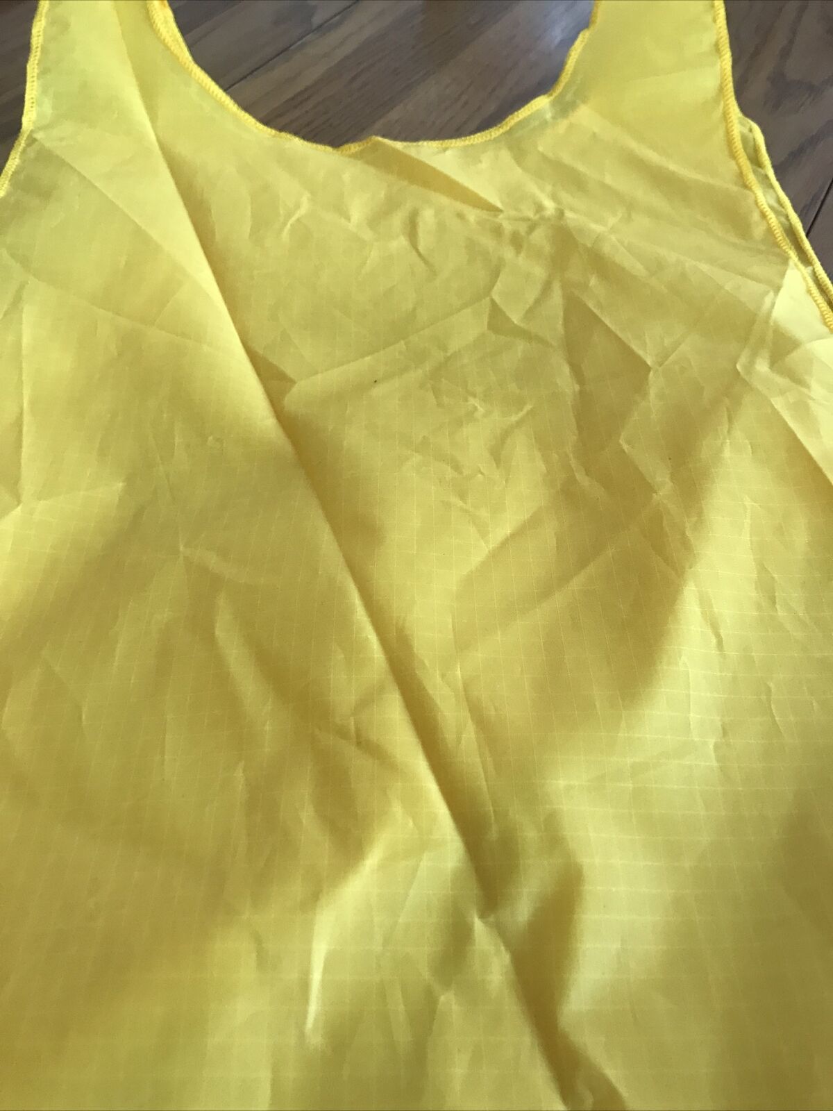 Gym Pinnies Gold vest. Shipping In 24 Hours. MW 373 - $5.93