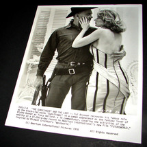 1976 FUTUREWORLD Movie Press Photo Still Yul Brynner Blythe Danner 7612-7-8 - £10.12 GBP