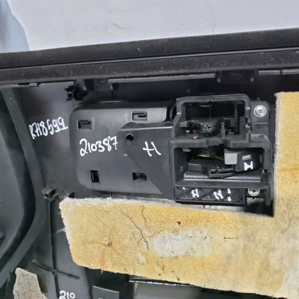 Front Left Interior Door Panel Has Wear OEM 2007 Toyota Tundra Item image 12