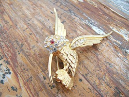 Vintage Hummingbird Brooch Pin Rhinestones Clear Red Crystal Gold Tone 1.75x1.5&quot; - £18.92 GBP