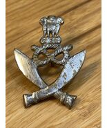 Vintage British &amp; Commonwealth 9th Gurkha Cap Hat Badge KG JD - $452.12 MXN