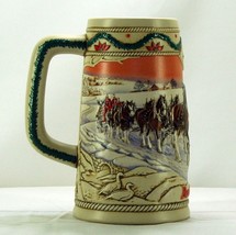 1996 Budweiser Clydesdales Holiday Stein &quot;AMERICAN HOMESTEAD&quot; 7&quot; Tall 3D - £35.39 GBP