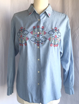 Blue chambray embroidered shirt women&#39;s sz L Best American Clothing Co. - £3.20 GBP