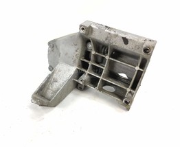 BMW M60 V8 Right Engine Motor Mount Arm Bracket 540i E31 E32 E34 1992-1995 OEM - £55.79 GBP