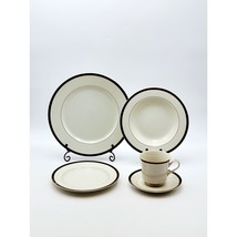 Mikasa Ivory China Trafalgar M2004 5 Pcs 1 Place Setting Discontinued - $554.45 MXN