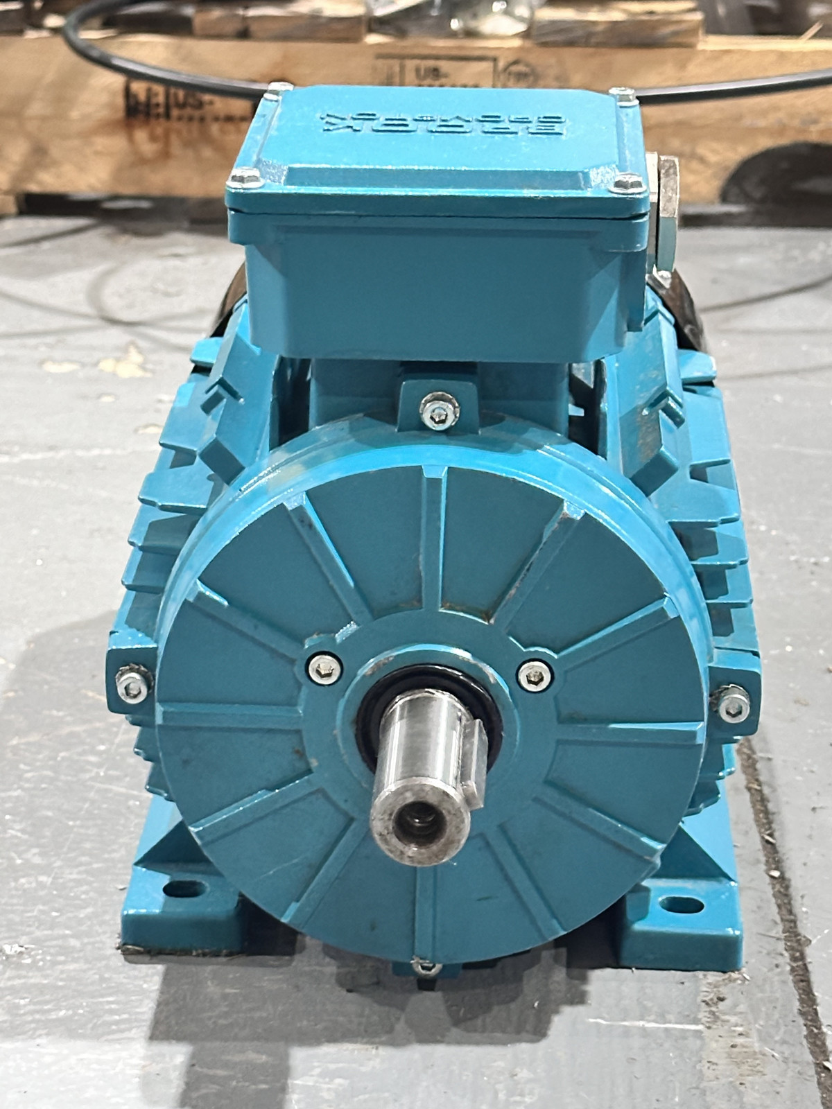 Brook Crompton PA2M003-3 PB III AC Motor, 3HP Frame Size 90  Item image 5