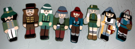 Vintage Flat Handpainted Wooden Nutcracker Toy Soldier Set of 8 - $126.72 MXN