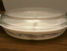 RARE Promo Pyrex Black Scroll Covered Casserole 1.5 qt Baking Pan White USA - £40.45 GBP