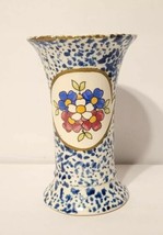 1930s Czechoslovakian Handpainted 5 1/2&quot; Vase w/ Flowers in Center White &amp; Blue  - £19.58 GBP