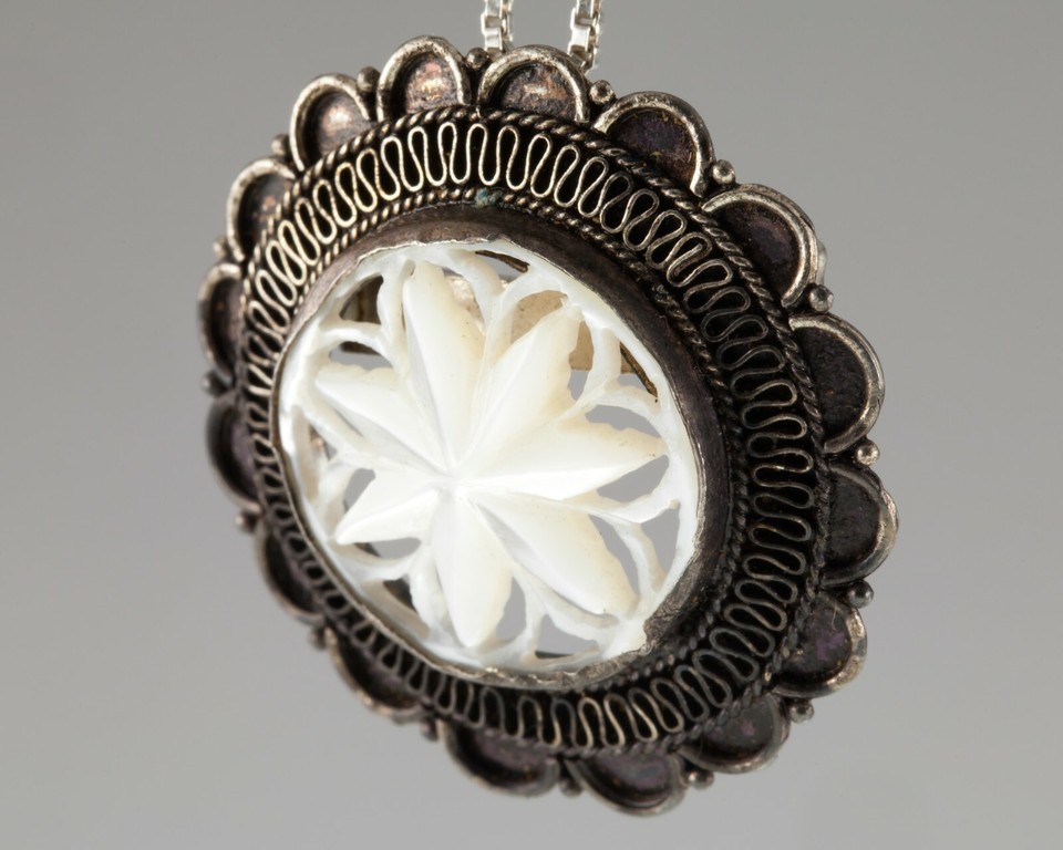 BETHLEHEM Mother of Pearl 7 Point Star Filigree Silver Brooch/Pendant 5.3g Item image 4