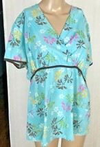 SB Women&#39;s Scrub Top L Blue Floral Two Pockets on Front Elastic Back Waist - £11.65 GBP
