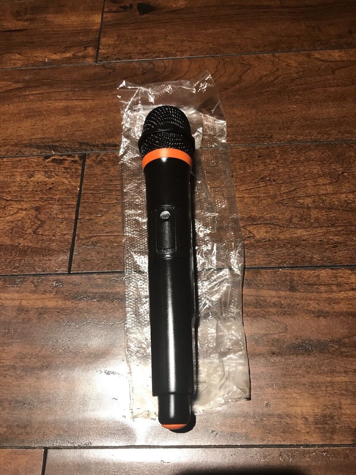 Wireless Karaoke microphone 259.1MHz - $19.99