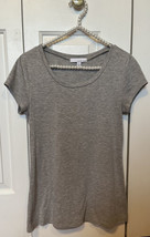 Lucy &amp; Laurel Top Women&#39;s Small S Gray Short Sleeve T Shirt tee MADE USA... - $9.87