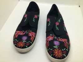 Wanted Shoes size 8 very Pretty - $17.81