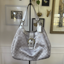 Coach Soho Sig Metallic Large Hobo Shoulder Bag Purse Silver Light Grey ... - $2,023.34 MXN