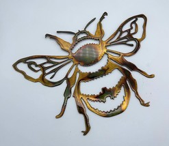 Honey Bee Metal Wall Art Accent 10&quot; wide x 7&quot; tall - £21.30 GBP
