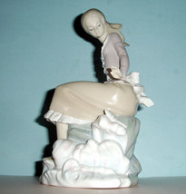Lladro Girl At The Seaside Pond Porcelain Figurine #4918 9.25&quot;H Spain - £100.59 GBP
