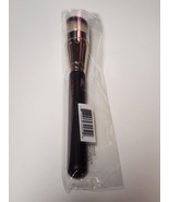 MAC 170s Synthetic Rounded Slant Foundation Brush New - $36.30 CAD