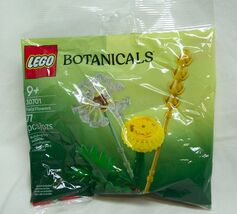 LEGO Botanicals Field Flowers (30701)  Building Set 77 Pieces BRAND NEW - $14.85