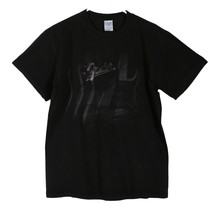 Men black medium size Fender guitar t shirt  - $11.29