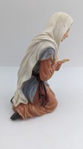 Mary Figurine Kirkland Signature Nativity #1155965 Replacement Piece image 2