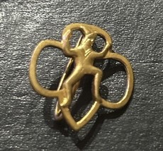 Vintage Girl Scout Brownie Pin Gold Tone - $205.93 MXN