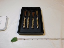 Mark Roberts knives jeweled cheese serving pieces vintage silver green r... - $121.42 CAD