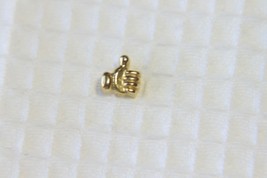 Origami Owl Charm No Longer AVAILABLE/RETIRED (New) Thumbs Up Charm - Gold - £10.88 GBP